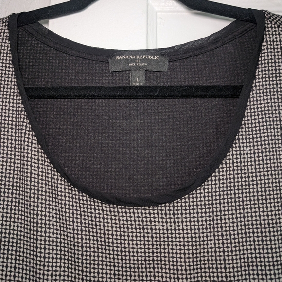 Banana Republic Women's Black and White Top - Picture 3 of 4